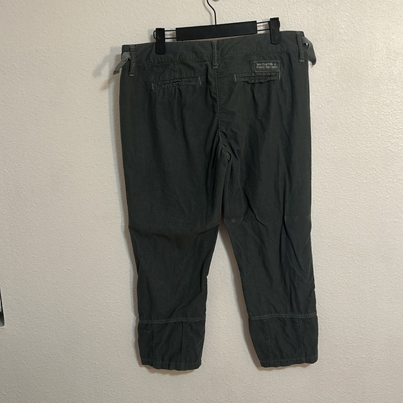 Da Nang Capris - Picture 4 of 8